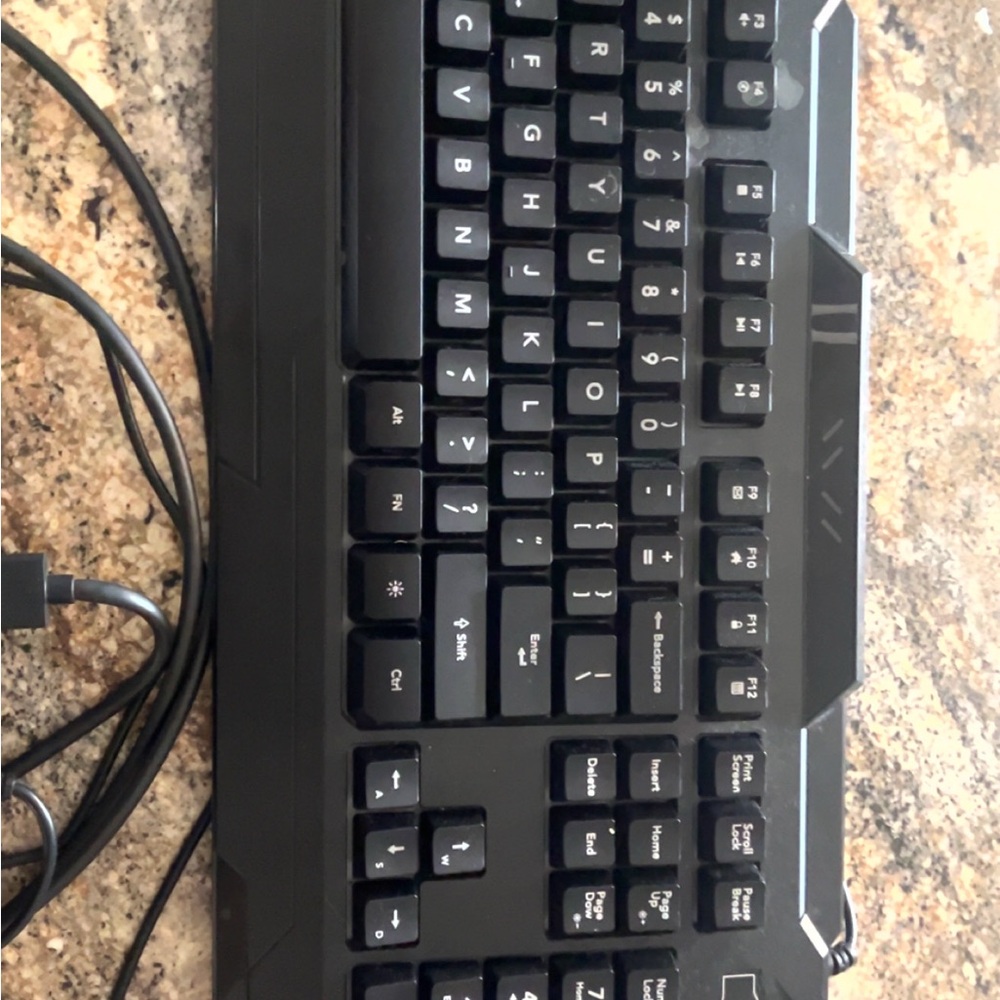 KAMRUI mini pc bundle - Picture 6 of 12